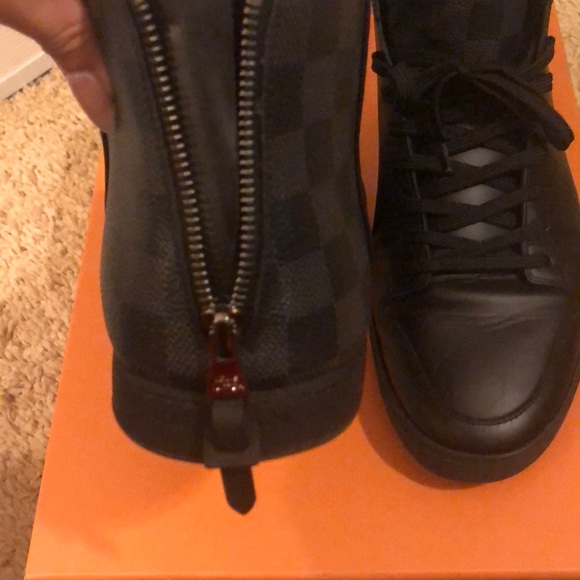 Louis Vuitton sneakers - Picture 2 of 8